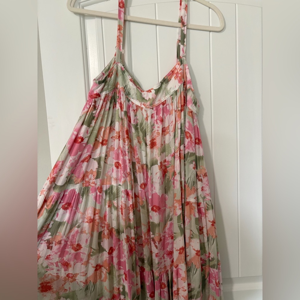 Floral flowy maxi dress